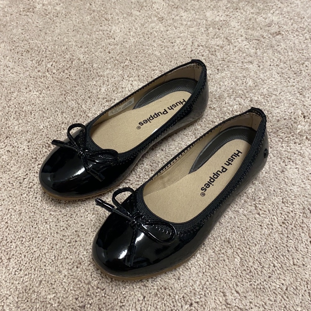 New - Hush Puppies patent flats